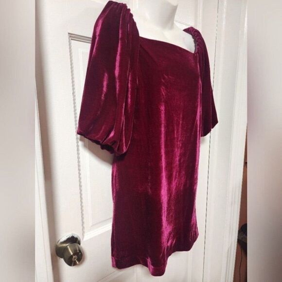 Rebecca Minkoff Fuchsia Vienne Velvet Square Neck Short Puff Sleeve Mini Dress - Picture 2 of 11